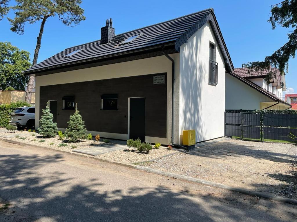 Apartamenty Przy Parku -150M Od Plazy Darlowko Esterno foto